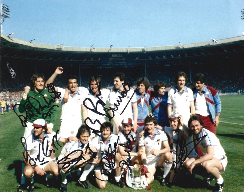 SIGNED: 1980 FA Cup winning team